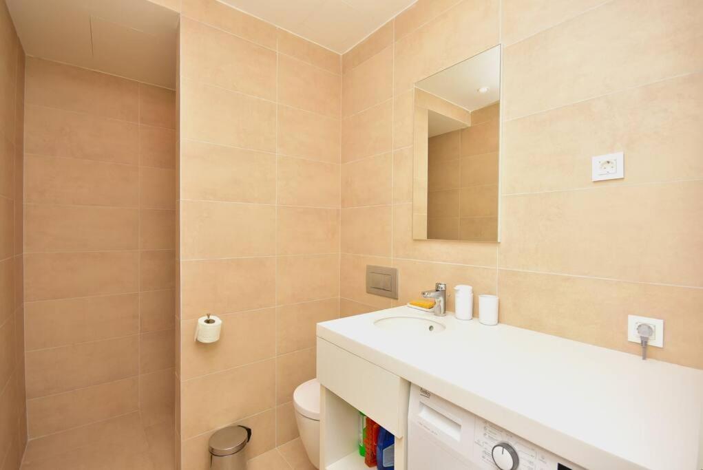 Brand New ! Seaside Apt With Poolview & Parking Budva Exterior photo